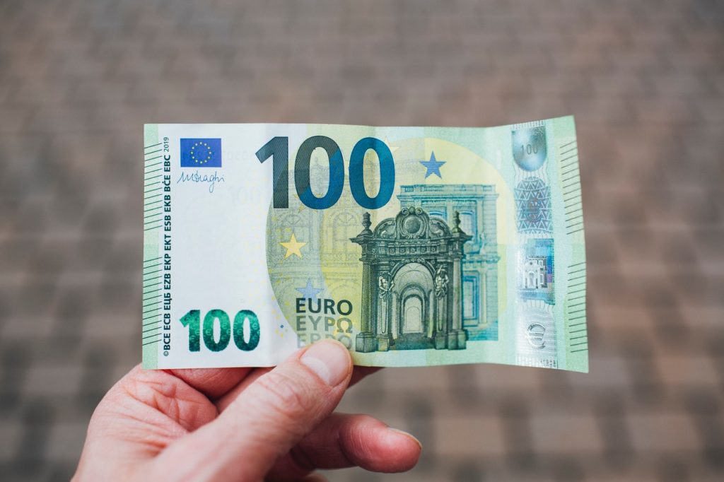 9 métodos para ahorrar 200 euros al mes sin ahogarte