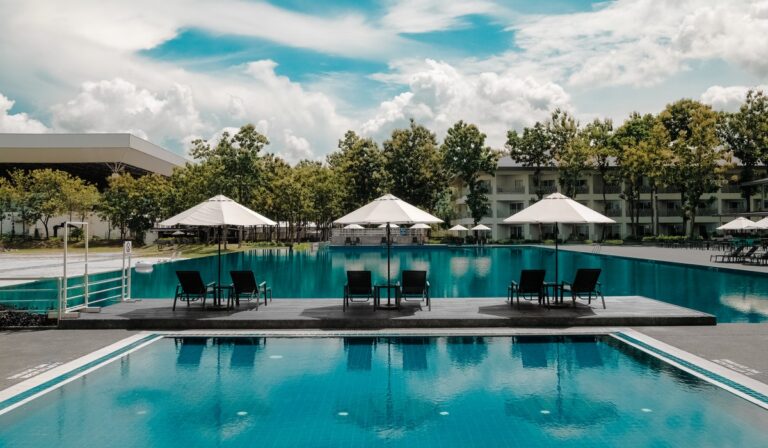 Bares y hoteles deben adaptarse a la vida con coronavirus