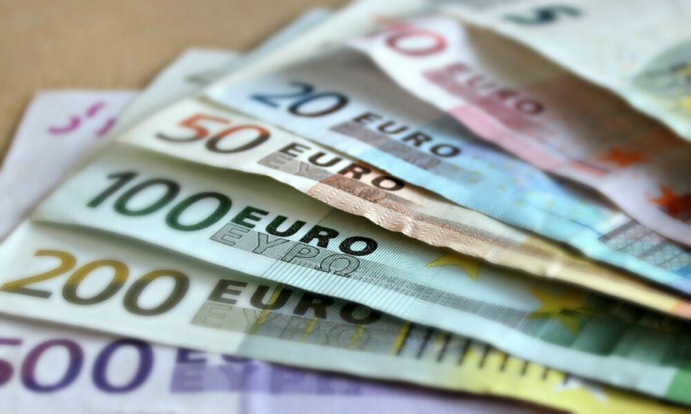 cómo se realiza una fusión bancaria y cómo afecta a sus clientes