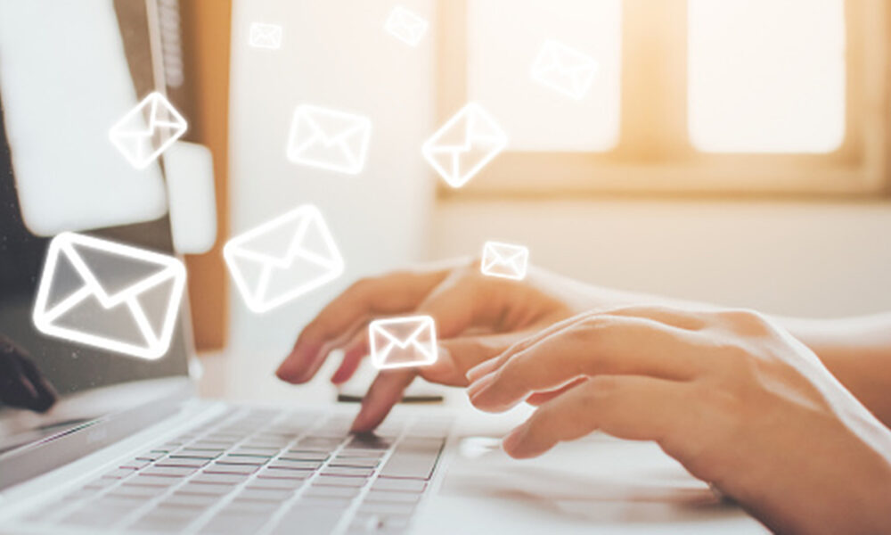 Los trabajadores no están obligados a responder los emails fuera de horario laboral