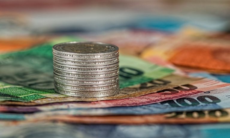 Microeconomía y macroeconomía