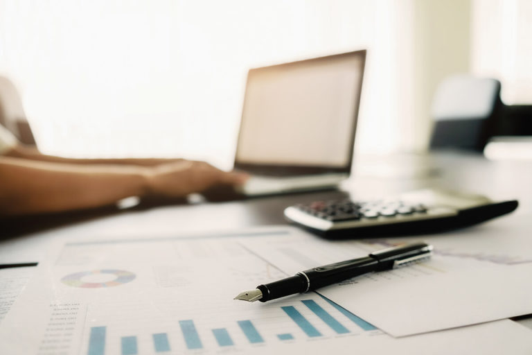cuánto cobra un auxiliar administrativo